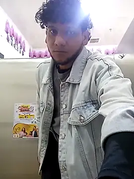 prototipoA45 online show from February 9, 2026, 3:10 pm