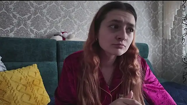 SweetLiaison online show from February 15, 2026, 1:54 pm