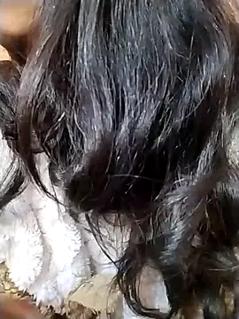 Sexy Divya   online show from February 2, 2026, 6:40 pm