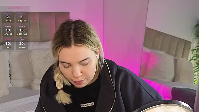 KilianaNoir online show from February 22, 2026, 6:49 am