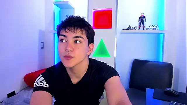 Valentin X online show from November 24, 2025, 8:09 pm