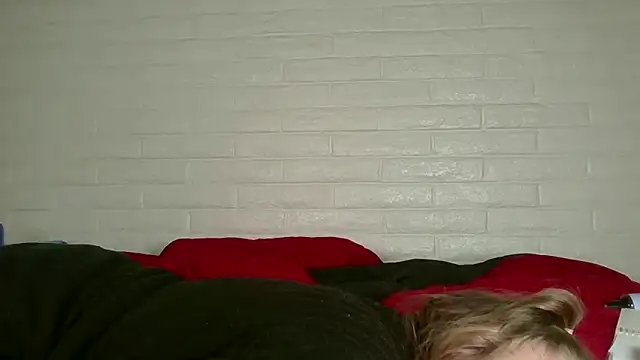 nikkibae33 online show from March 8, 2026, 2:53 pm