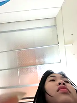 Lynly k2 online show from March 22, 2026, 12:47 am