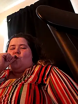 mayflower420 online show from April 13, 2026, 9:19 pm