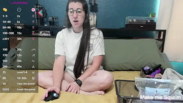 Snapshot of Sammie_Ray chatting on June 25, 2026, 2:44 pm Sammie Ray online show from June 25, 2026, 2:44 pm