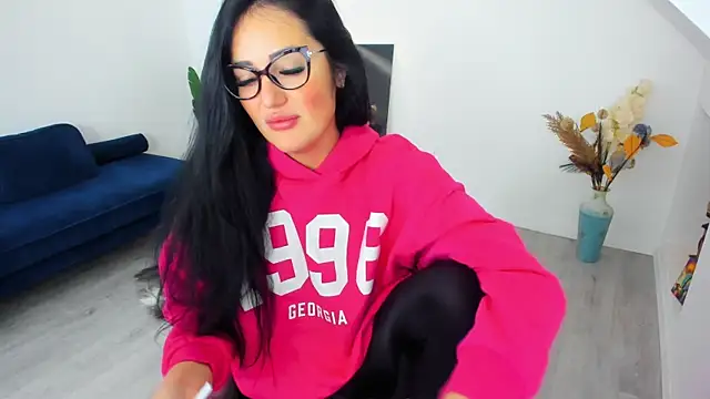 AnyaEvy online show from April 10, 2026, 4:30 am