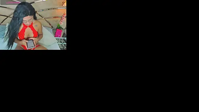 PARKERTHOMPSON online show from November 22, 2025, 6:07 pm