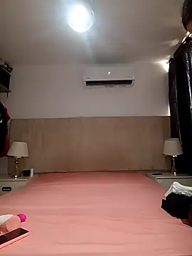 VirginPussyAnita18 online show from November 25, 2025, 8:31 pm