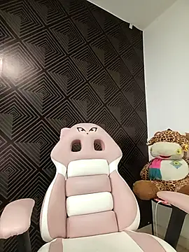 VirginPussyAnita18 online show from November 14, 2025, 3:26 pm