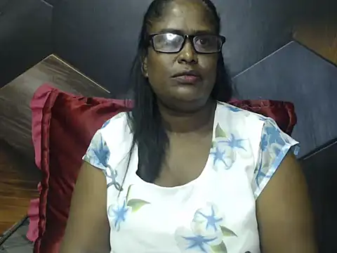 IndianDeluxe online show from November 29, 2025, 5:18 am