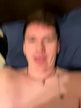 dakota1998x online show from November 10, 2025, 4:17 am