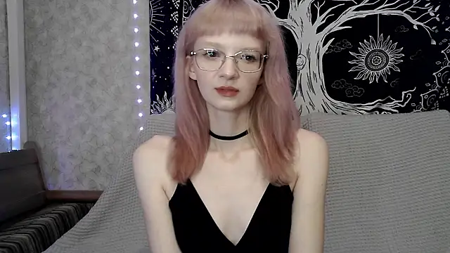 LixLee online show from December 1, 2025, 1:06 am