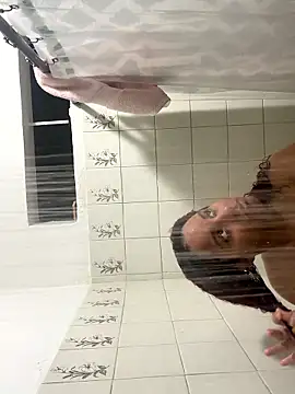 Nicolitalalinda online show from January 10, 2026, 4:19 am