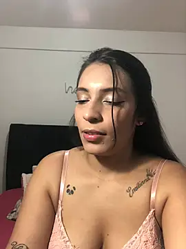 Snapshot of Vianca_Costt chatting on February 10, 2026, 3:05 am Vianca Costt online show from February 10, 2026, 3:05 am