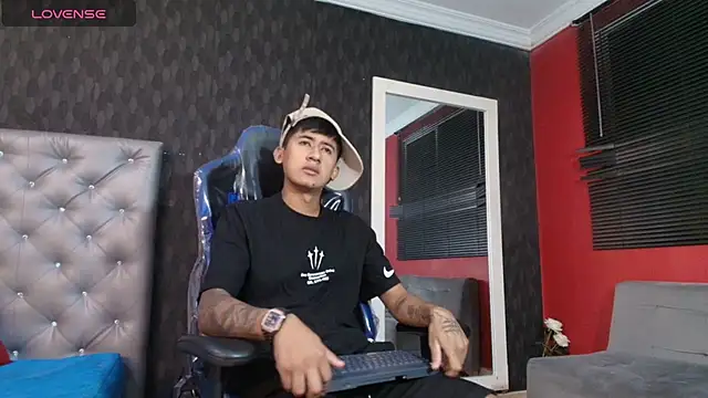 Vinackk online show from November 25, 2025, 3:18 am