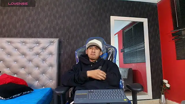 Vinackk online show from November 23, 2025, 2:54 am