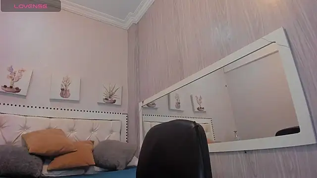 Vinackk online show from November 15, 2025, 3:43 am