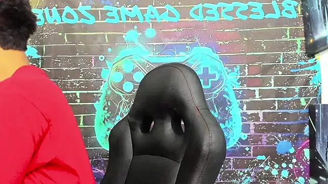 Snapshot of Timmy_Kiing_ chatting on August 9, 2026, 10:05 pm Timmy Kiing online show from August 9, 2026, 10:05 pm