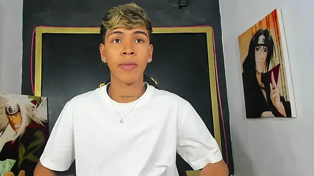 Timmy Kiing  online show from November 29, 2025, 7:58 pm