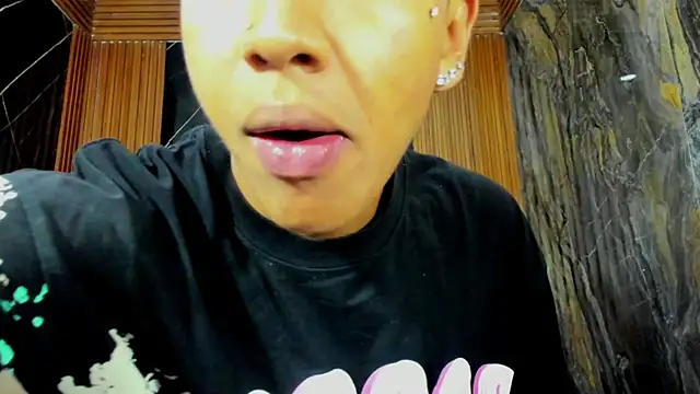 Timmy Kiing  online show from January 11, 2026, 9:33 pm