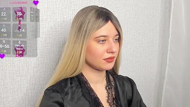 Cherry B1isss online show from November 27, 2025, 8:42 pm