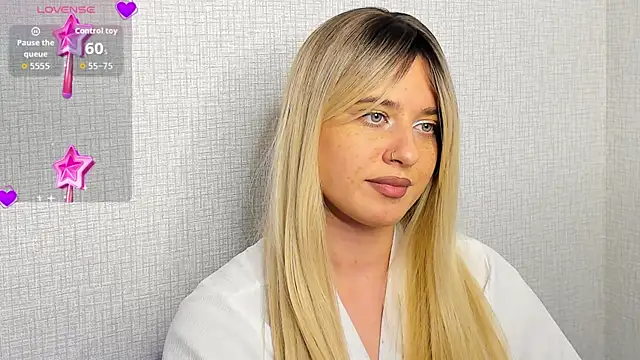 Cherry B1isss online show from November 22, 2025, 9:46 pm