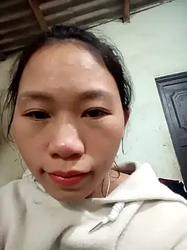 Xonpine029 online show from November 29, 2025, 1:00 pm