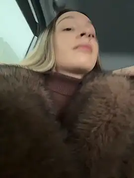 SashaCatt online show from December 23, 2025, 10:14 am