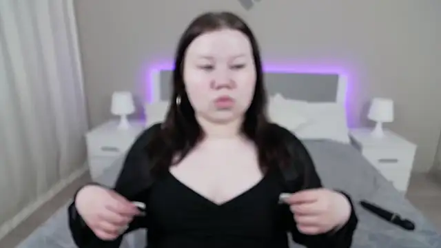 Snapshot of EvaNova_ chatting on November 19, 2025, 4:34 am EvaNova online show from November 19, 2025, 4:34 am