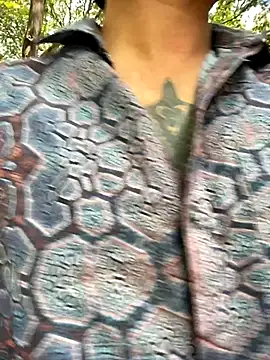 Nonstop brutal online show from November 14, 2025, 6:17 am