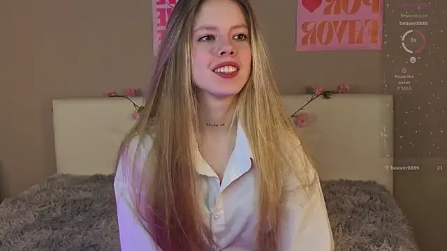 TiffinyMergist online show from December 1, 2025, 7:37 pm