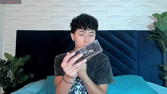 Noah dupont  online show from January 13, 2026, 12:09 pm