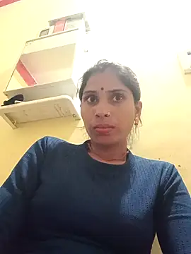 Snapshot of Veshali_Love143 chatting on November 17, 2025, 10:52 am Veshali Love143 online show from November 17, 2025, 10:52 am