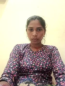 Snapshot of Veshali_Love143 chatting on November 18, 2025, 11:26 pm Veshali Love143 online show from November 18, 2025, 11:26 pm