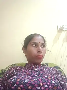 Snapshot of Veshali_Love143 chatting on November 22, 2025, 11:31 am Veshali Love143 online show from November 22, 2025, 11:31 am