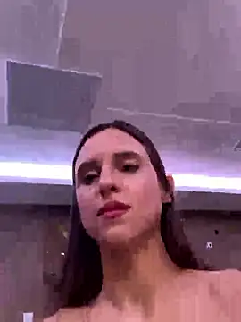 yourselenaa online show from January 11, 2026, 1:18 pm