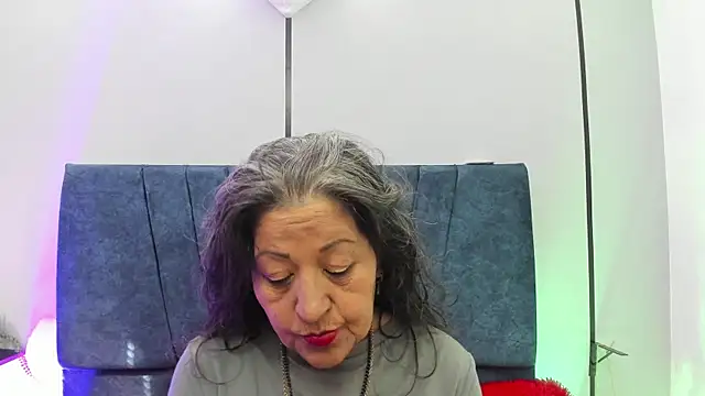 Victoriaa Anderson online show from July 14, 2026, 1:39 pm