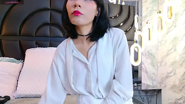 BunnySexyy18 online show from November 21, 2025, 1:10 pm