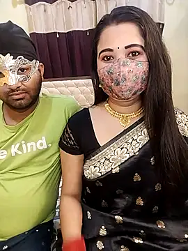 HOT-MONA-JI online show from November 30, 2025, 5:25 pm