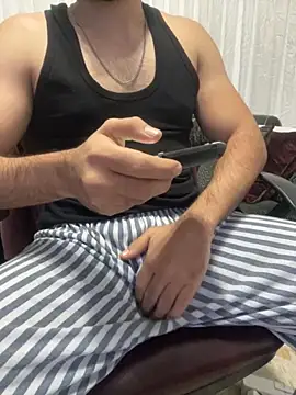 DARK0924 online show from December 1, 2025, 2:29 pm