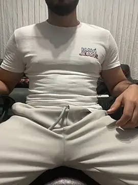 DARK0924 online show from November 26, 2025, 9:48 pm