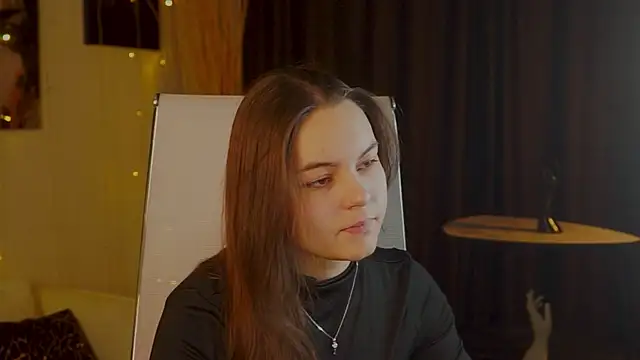 FrancescaCavaliere online show from December 3, 2025, 9:20 am