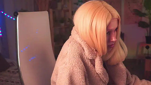 FrancescaCavaliere online show from November 27, 2025, 9:43 am