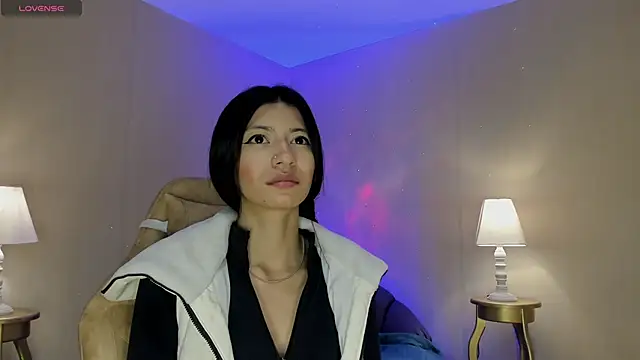 DulceDarling online show from November 22, 2025, 12:37 pm