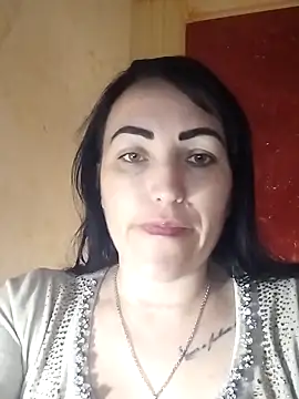 ArianaXFresh online show from November 24, 2025, 8:14 am