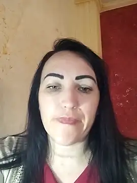 ArianaXFresh online show from November 14, 2025, 7:45 am