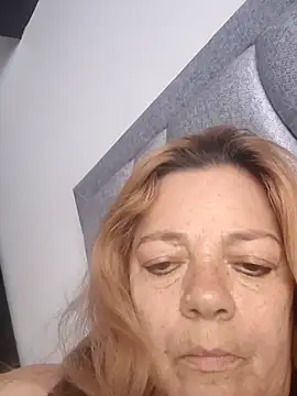 Snapshot of karlaanqui1 chatting on May 27, 2026, 2:24 pm karlaanqui1 online show from May 27, 2026, 2:24 pm