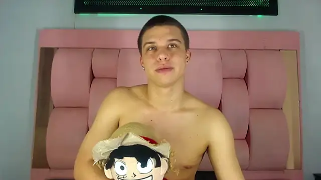 Snapshot of Liam_York_ chatting on November 25, 2025, 7:36 pm Liam York online show from November 25, 2025, 7:36 pm