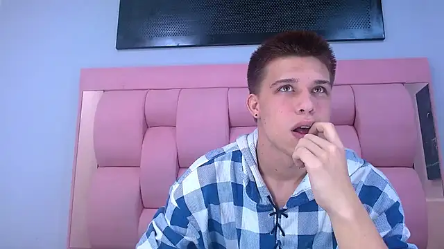 Liam York  online show from January 8, 2026, 7:53 pm