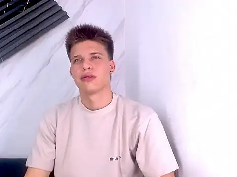 Liam York  online show from February 18, 2026, 3:15 am